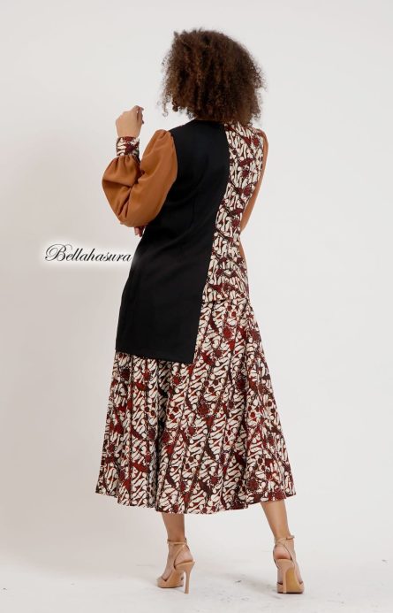 Aira Blouse Sogan Batik Trampunto Embroidery 3D - Image 3