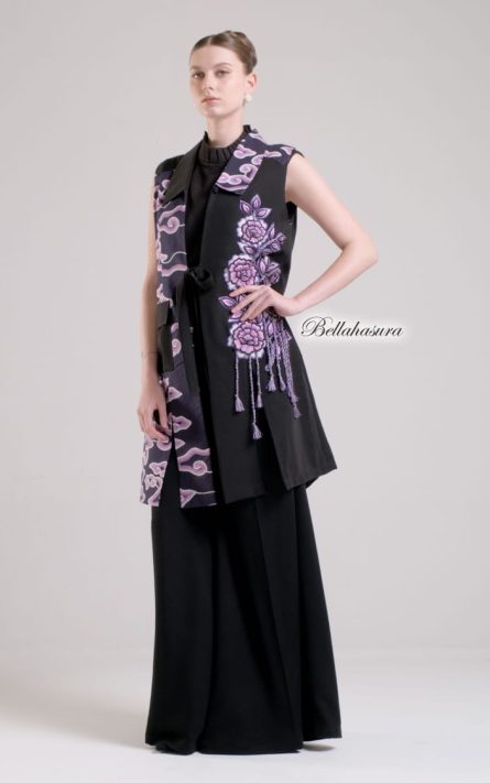 Olivia Purple Outer Batik Tulis Mega Mendung - Image 3
